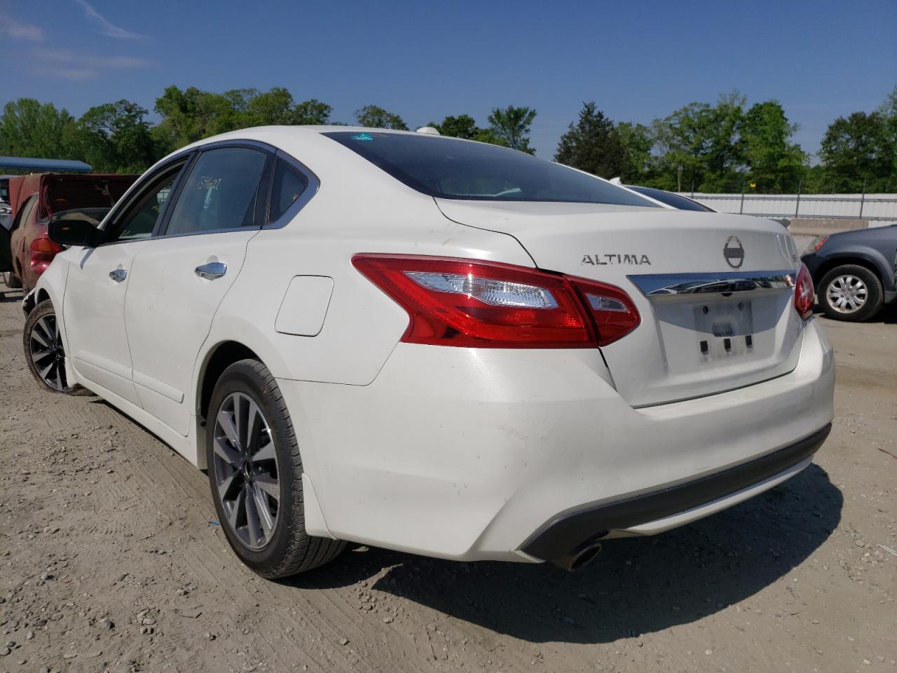 Photo 3 from auction – 2016 NISSAN ALTIMA 2.5 with VIN 1N4AL3AP8GC124136
