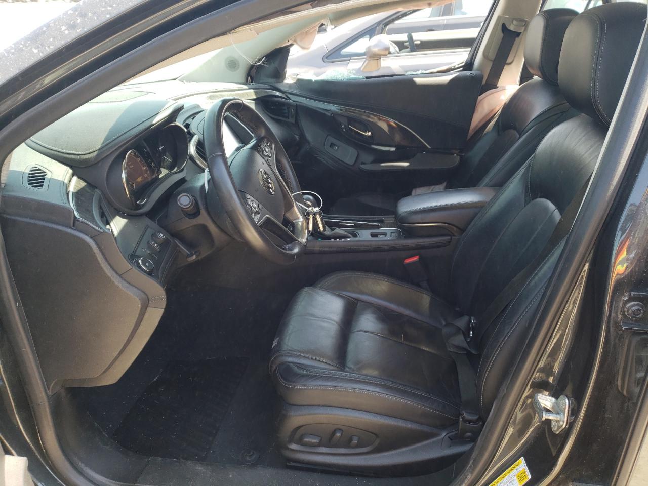 Photo 5 from auction – 2016 BUICK LACROSSE S with VIN 1G4G45G31GF229709