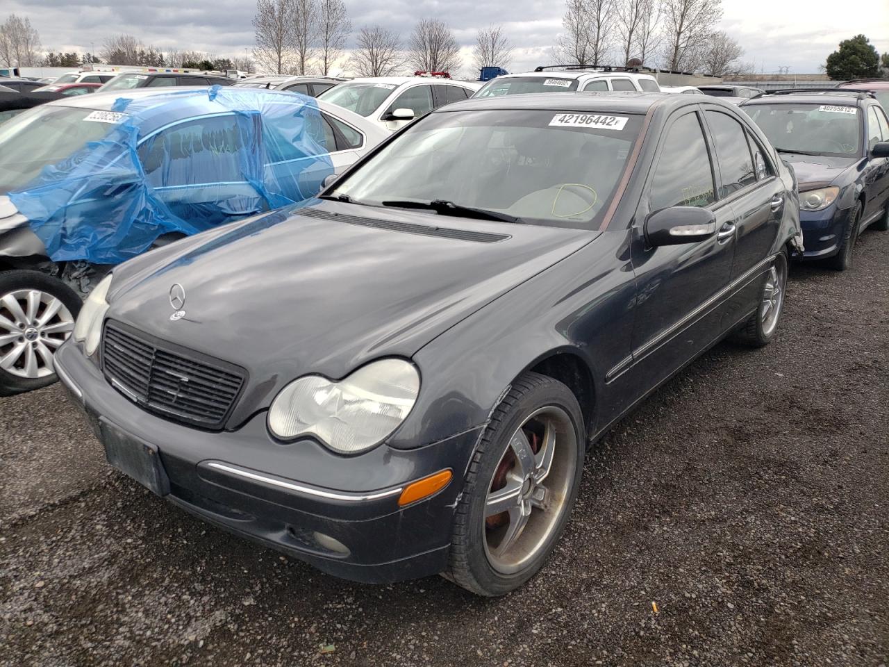 Photo 2 from auction – 2002 MERCEDES-BENZ C 320 with VIN WDBRF64J32F207427