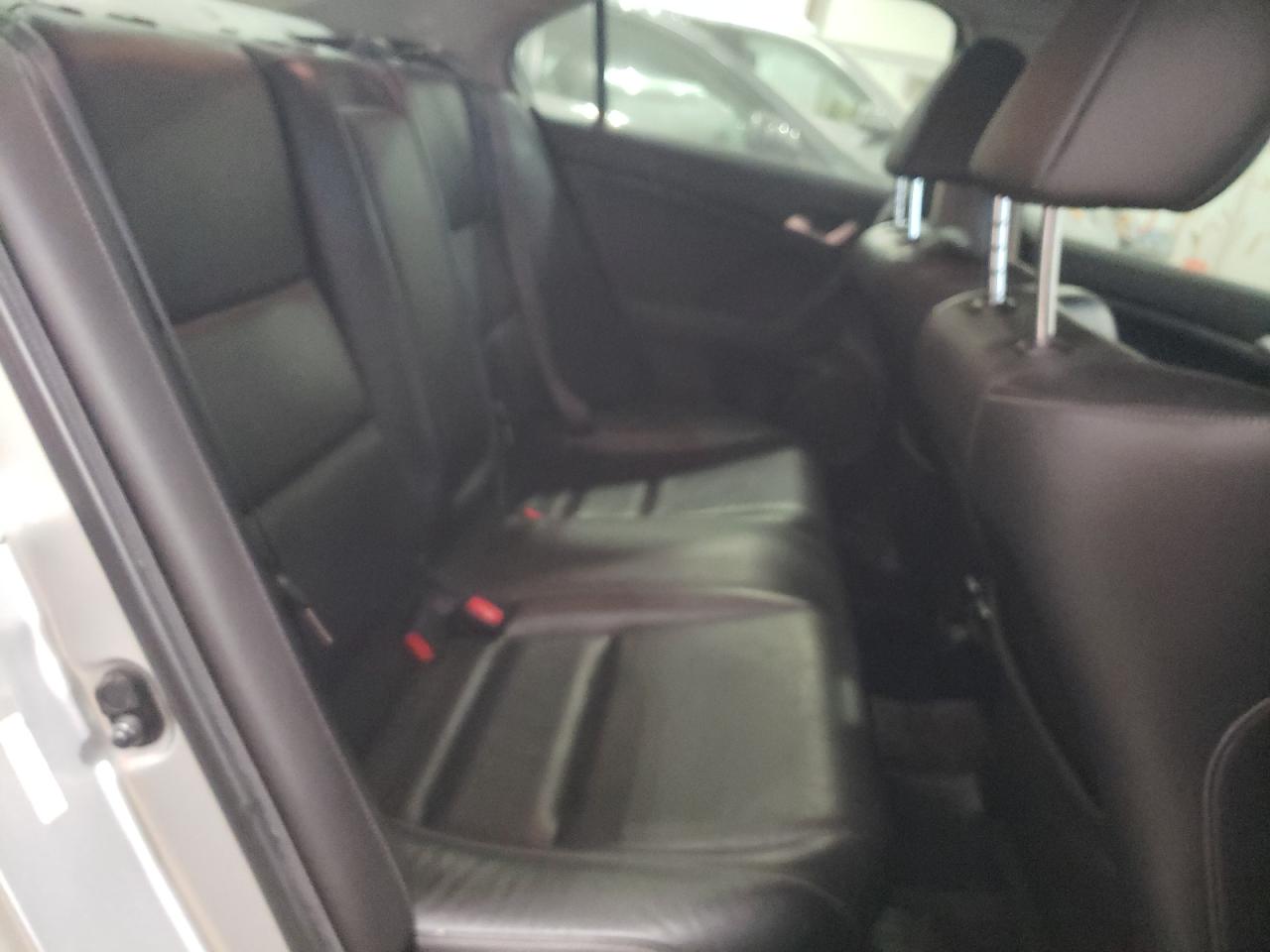 Photo 6 from auction – 2011 ACURA TSX with VIN JH4CU2F67BC017581