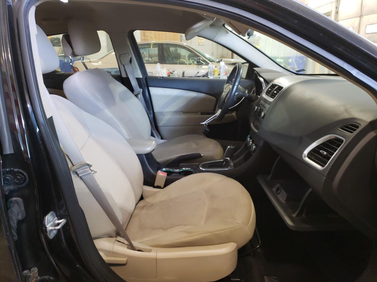 Photo 5 from auction – 2013 DODGE AVENGER SX with VIN 1C3CDZCB2DN619568