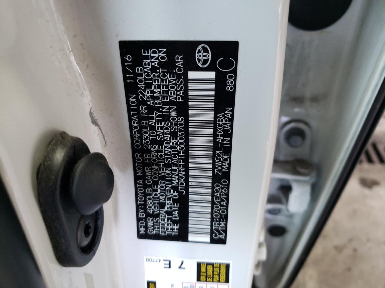Photo 10 from auction – 2017 TOYOTA PRIUS PRIM with VIN JTDKARFP1H3003708