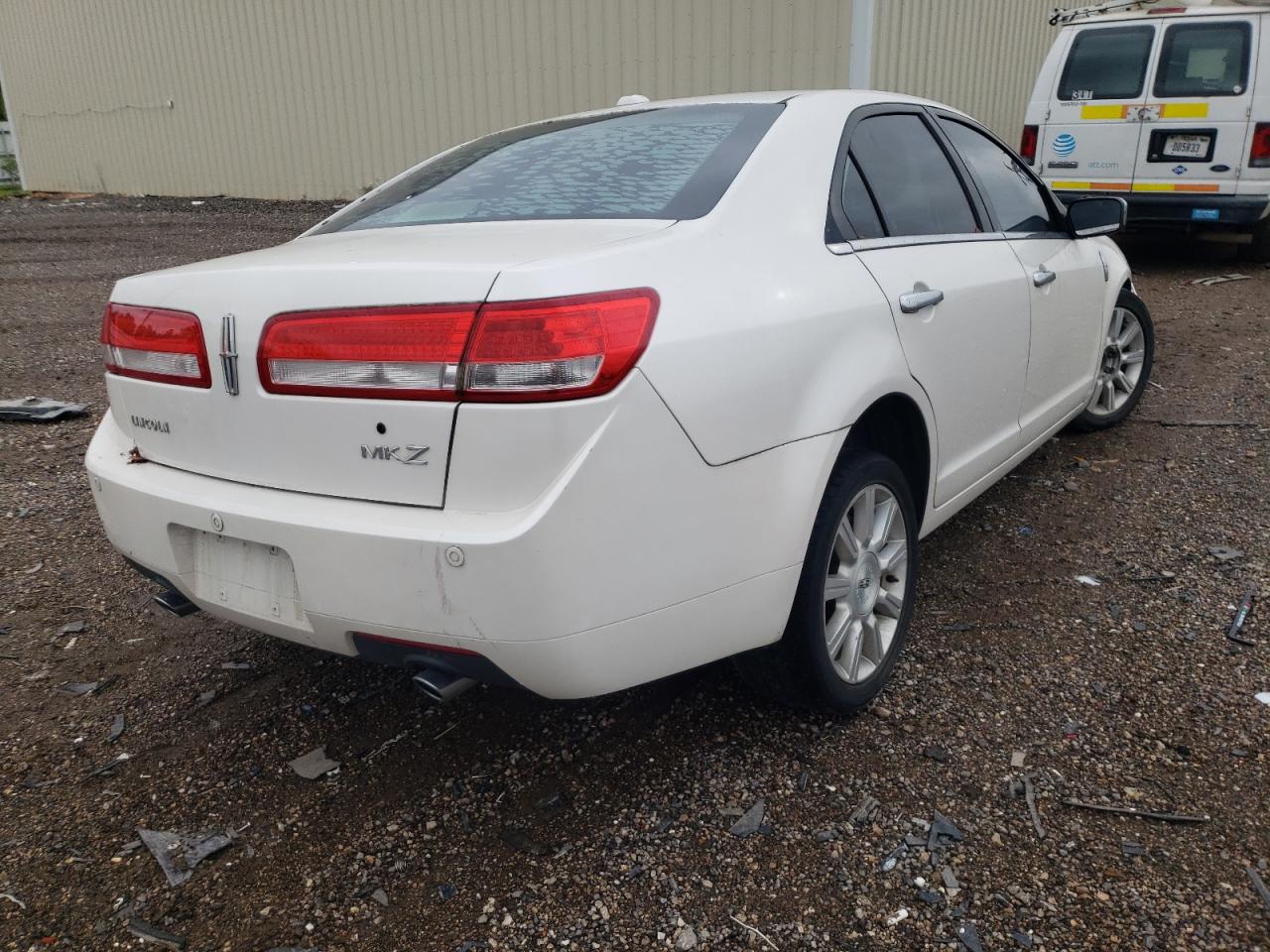 Photo 4 from auction – 2010 LINCOLN MKZ with VIN 3LNHL2GC7AR613414