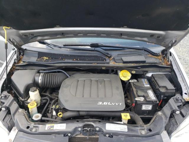 Photo 7 from auction – 2013 CHRYSLER TOWN & COU with VIN 2C4RC1BG1DR775434