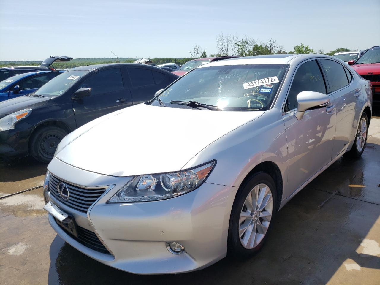 Photo 2 from auction – 2014 LEXUS ES 300H with VIN JTHBW1GG8E2076110