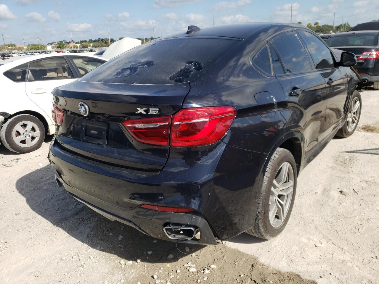 Photo 4 from auction – 2017 BMW X6 XDRIVE3 with VIN 5UXKU2C34H0X47822