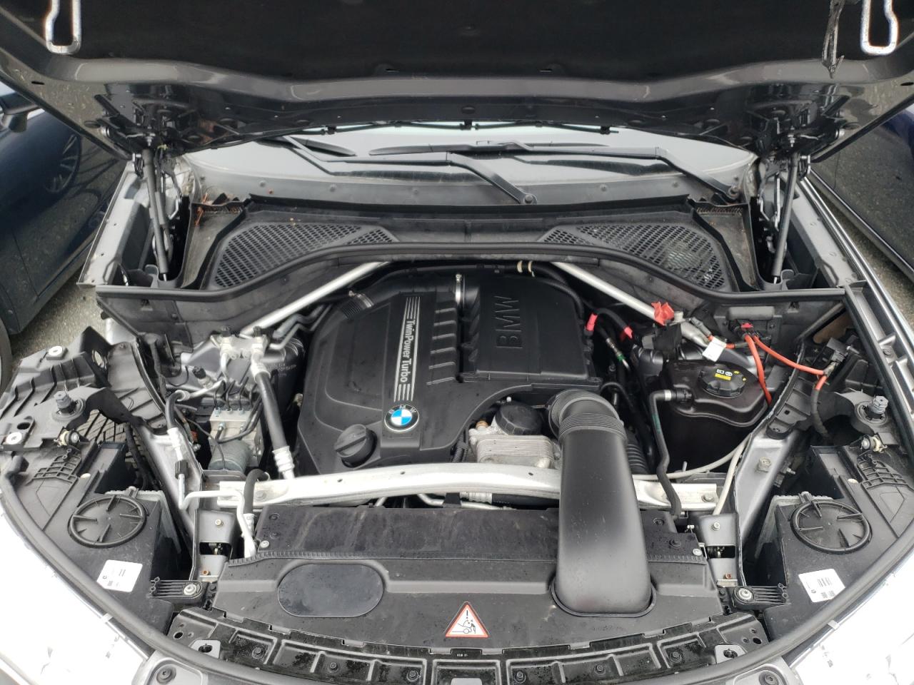 Photo 7 from auction – 2015 BMW X5 XDRIVE3 with VIN 5UXKR0C54F0P10239