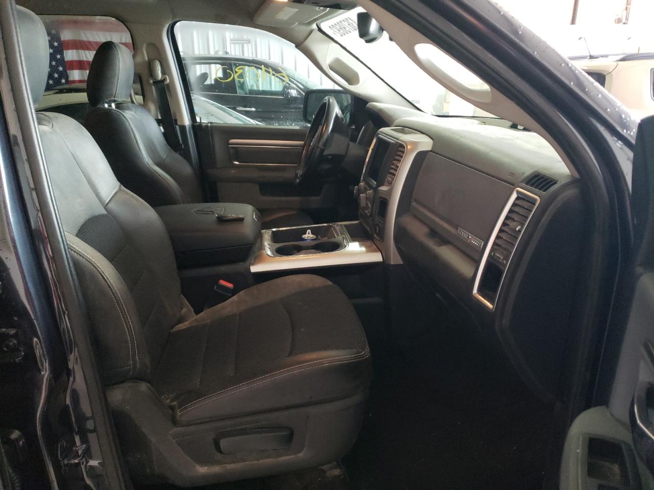 Photo 5 from auction – 2017 RAM 1500 SLT with VIN 1C6RR6LT1HS843587