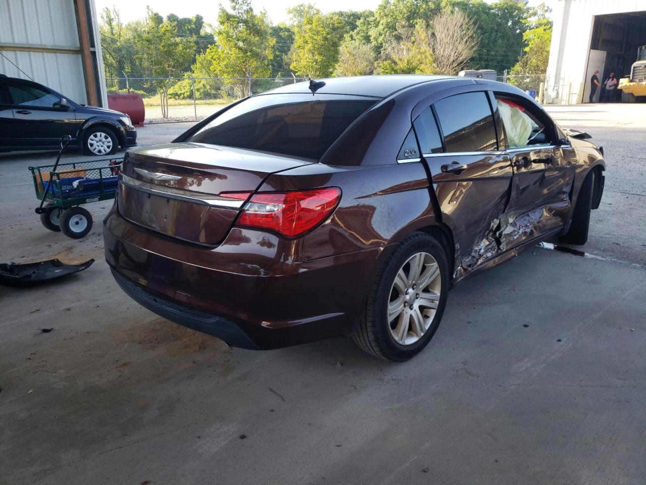 Photo 4 from auction – 2012 CHRYSLER 200 TOURIN with VIN 1C3CCBBG9CN169469