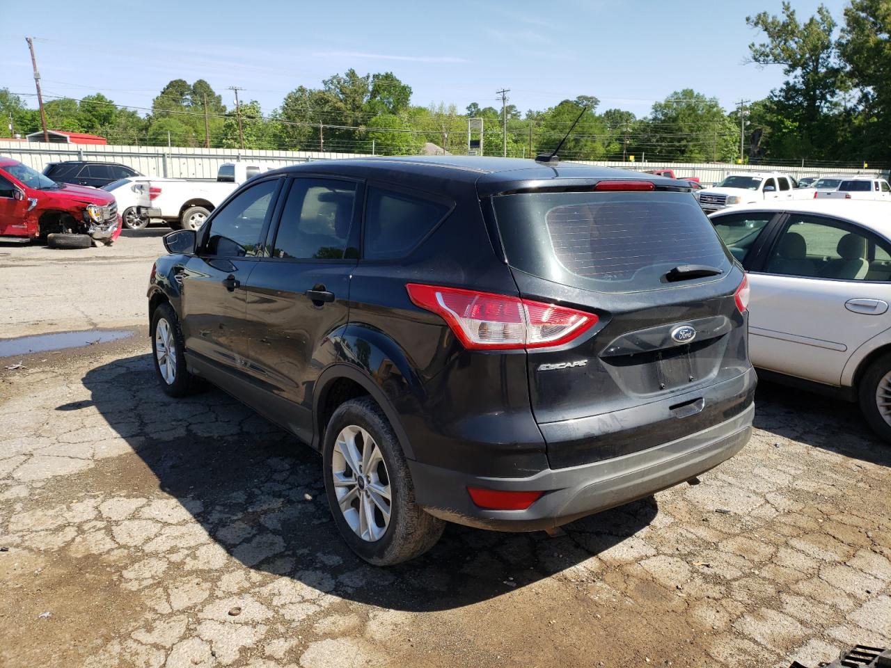 Photo 3 from auction – 2013 FORD ESCAPE S with VIN 1FMCU0F77DUC34295