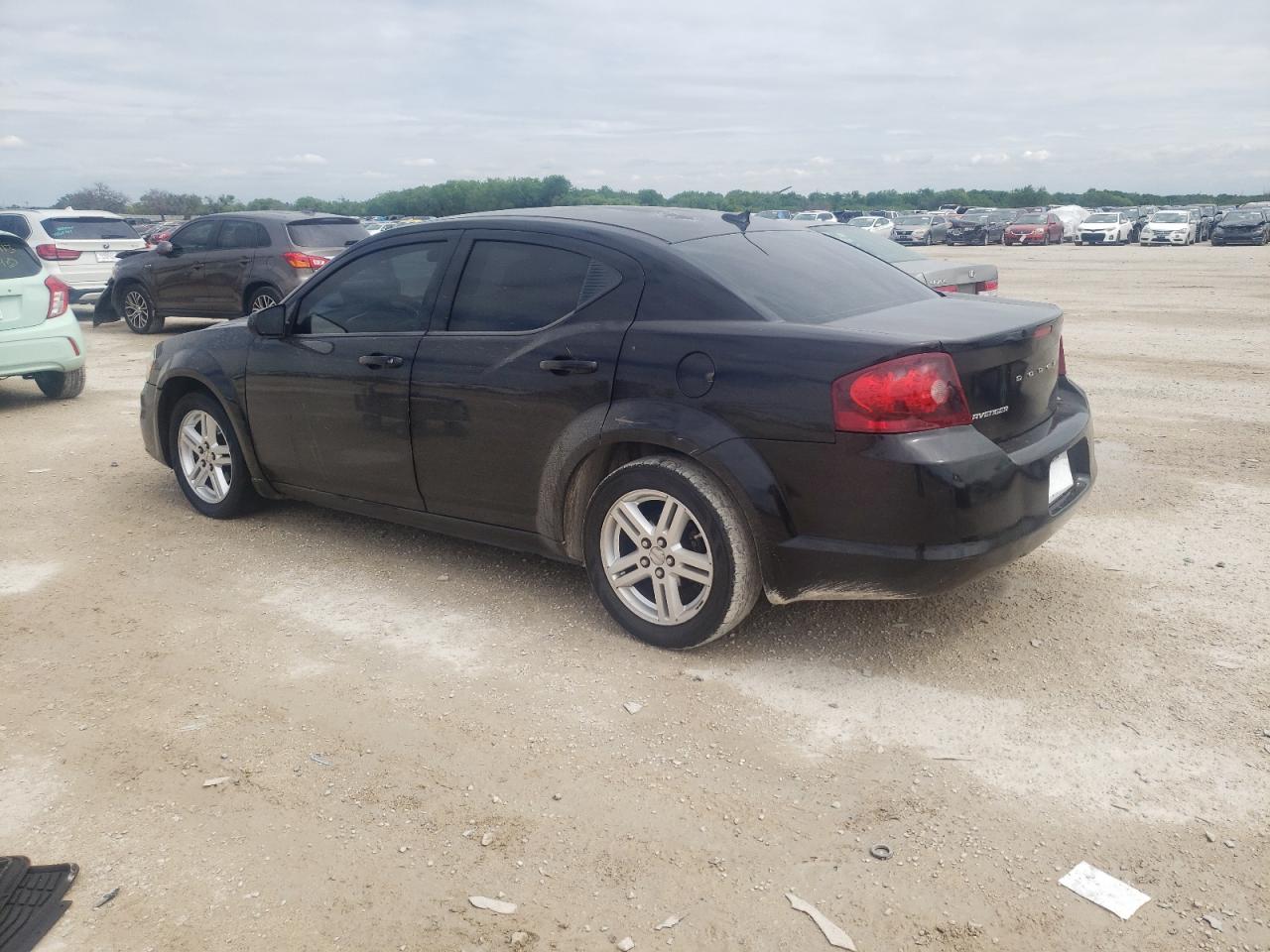 Photo 3 from auction – 2013 DODGE AVENGER SE with VIN 1C3CDZAB7DN676092