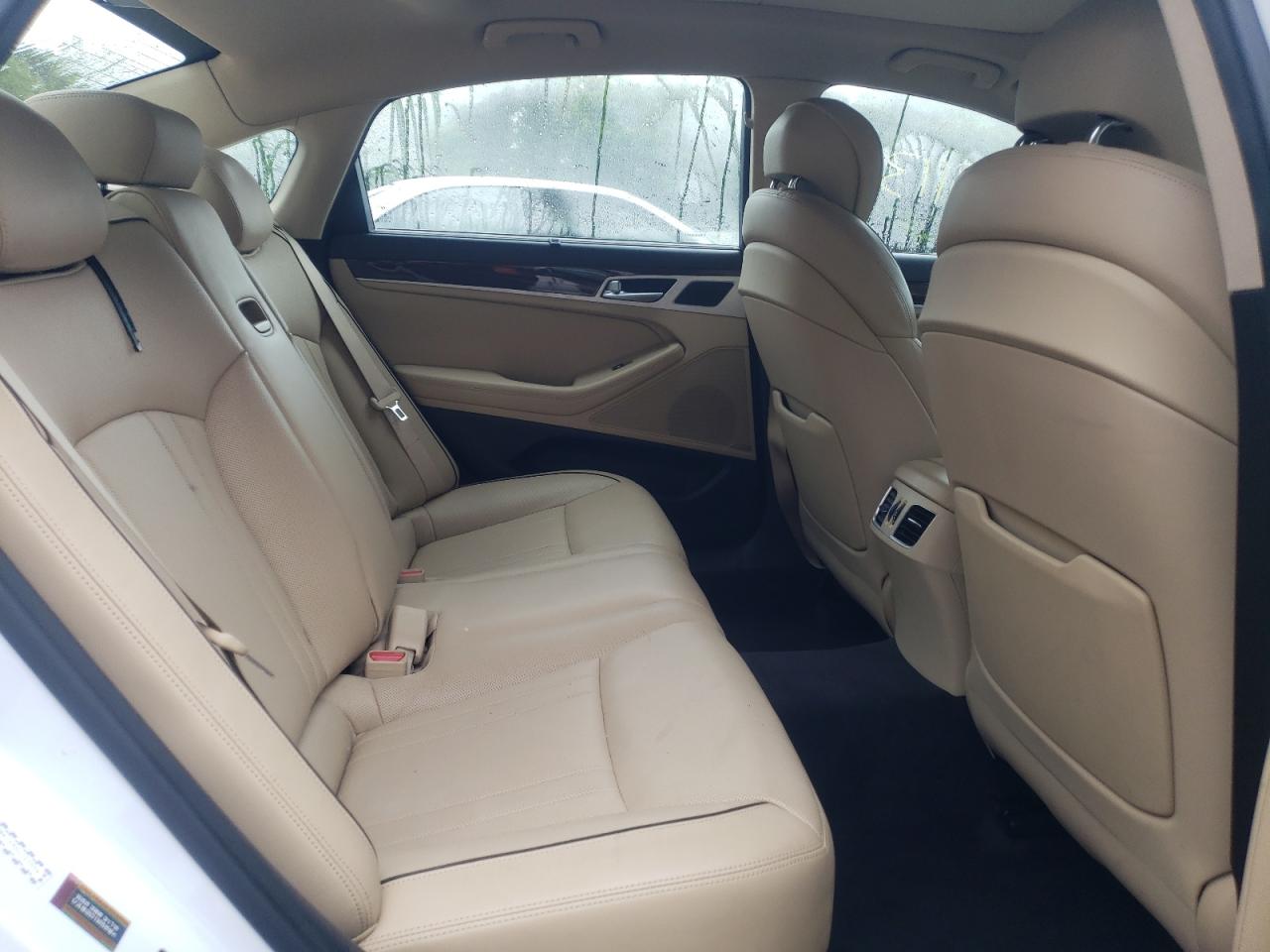 Photo 6 from auction – 2016 HYUNDAI GENESIS 3. with VIN KMHGN4JE9GU127054