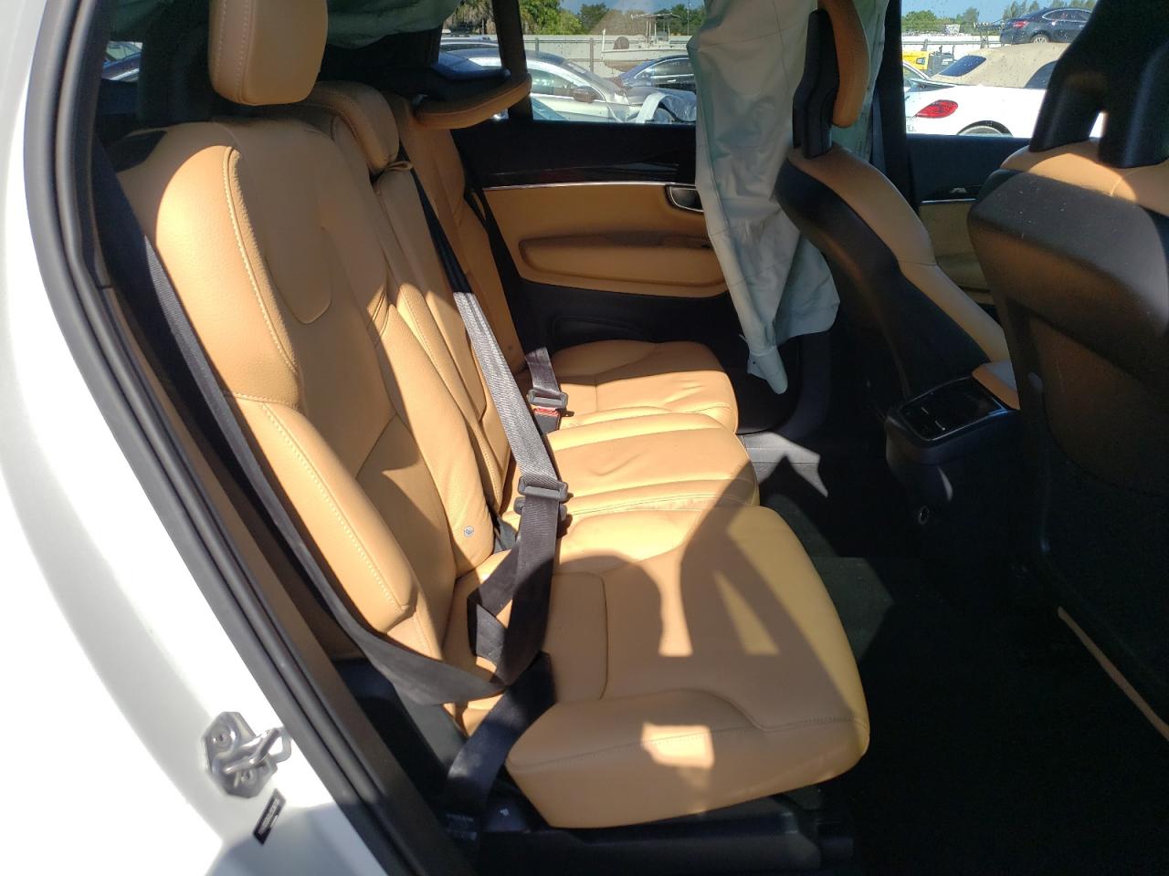 Photo 6 from auction – 2018 VOLVO XC90 T5 with VIN YV4102CKXJ1338706