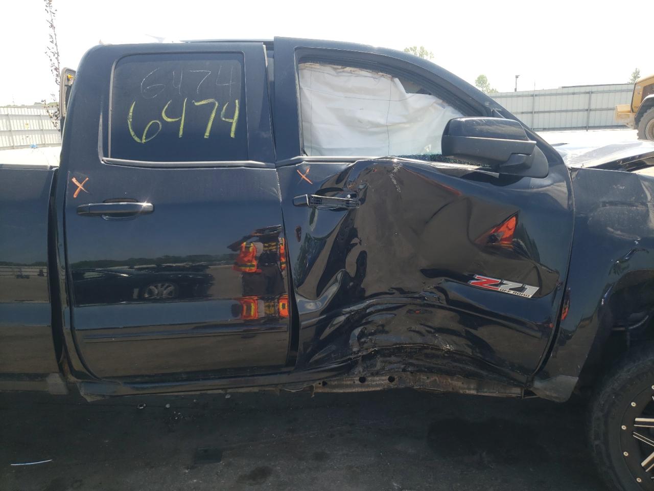 Photo 10 from auction – 2018 CHEVROLET SILVERADO with VIN 1GCVKREC3JZ116474