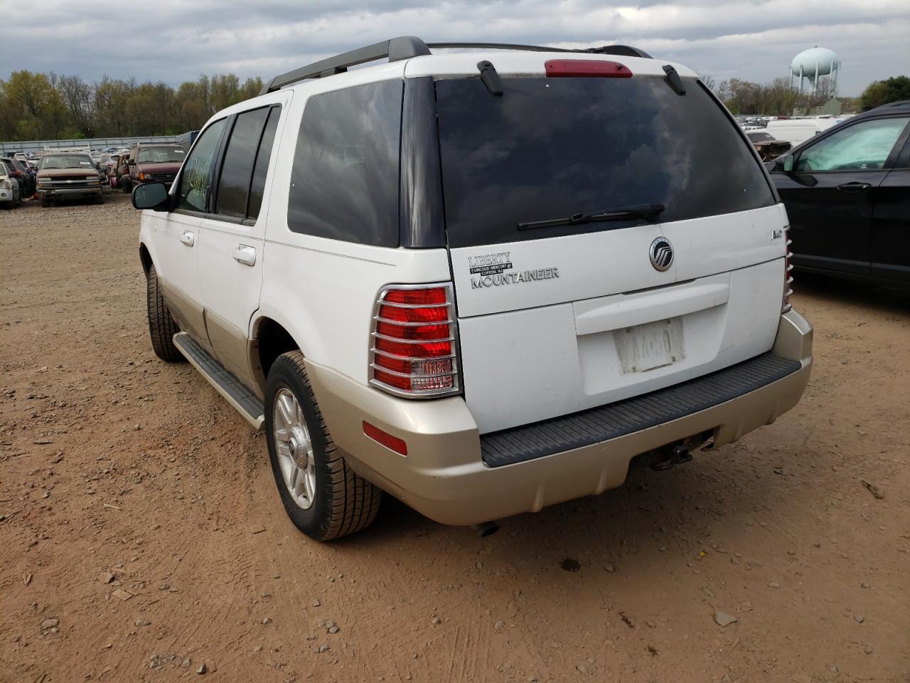 Photo 3 from auction – 2005 MERCURY MOUNTAINEE with VIN 4M2ZU86E65UJ07478