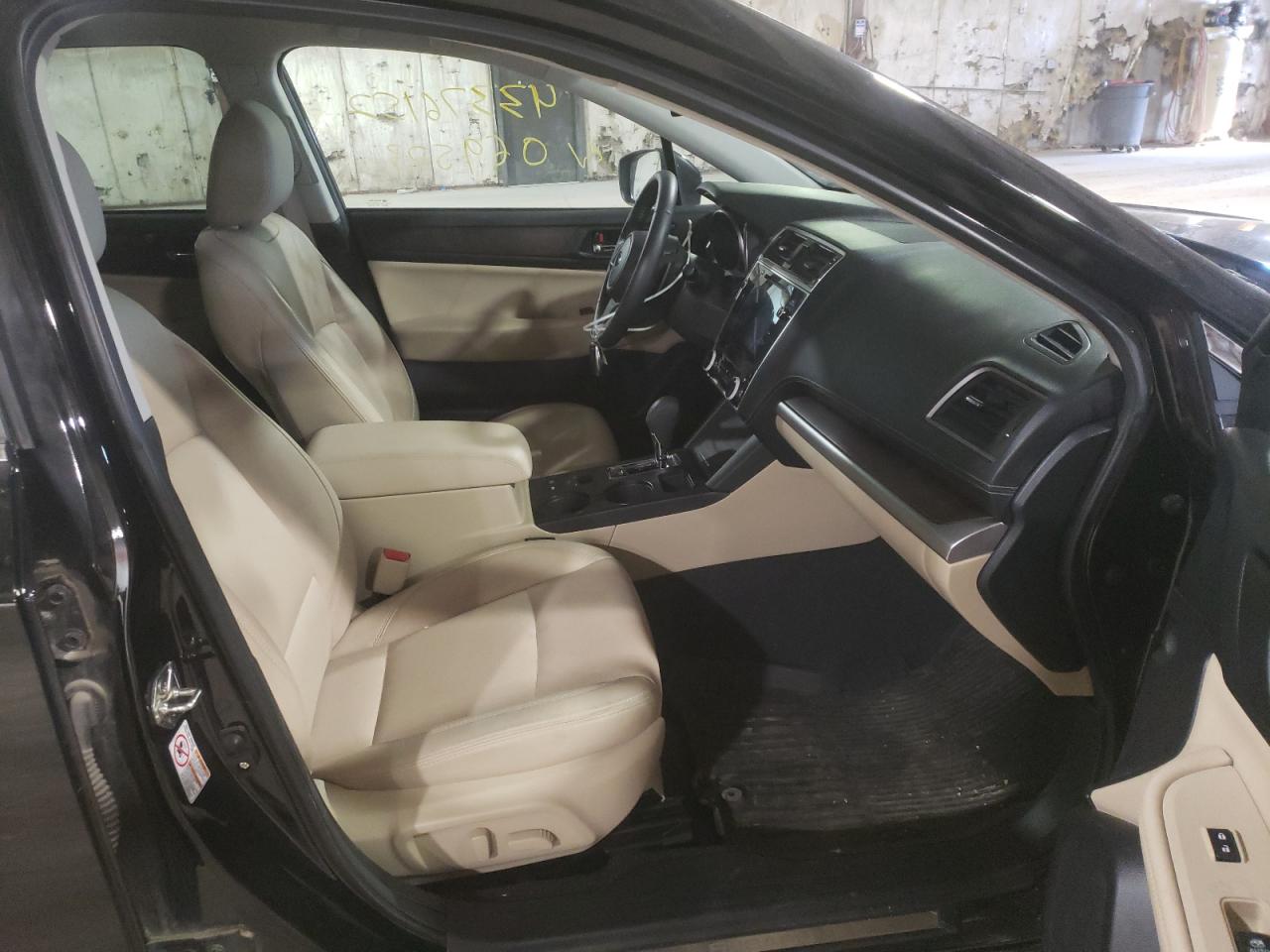 Photo 5 from auction – 2019 SUBARU OUTBACK 2. with VIN 4S4BSANCXK3280311