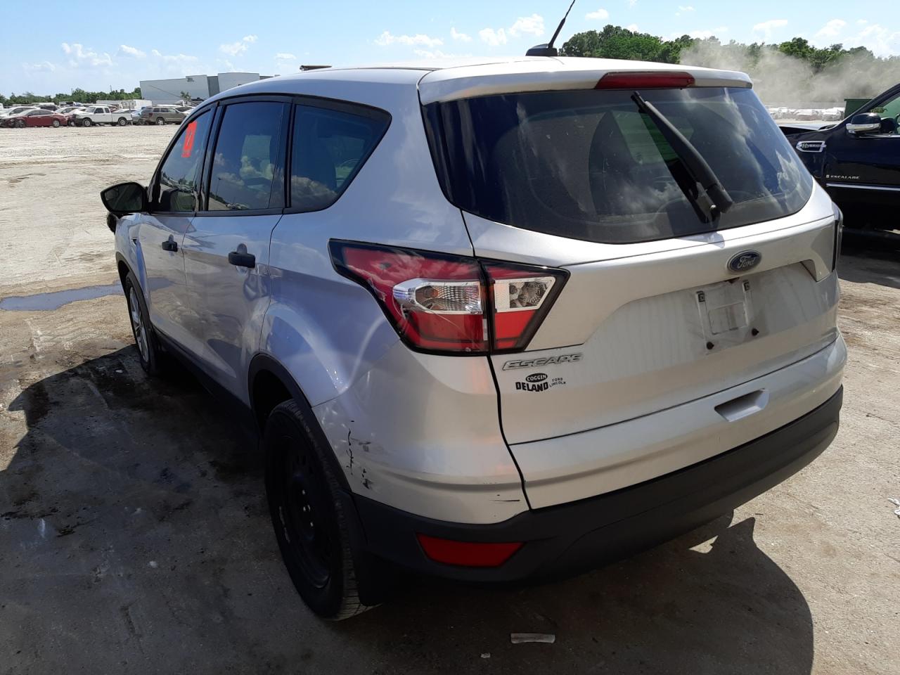 Photo 3 from auction – 2017 FORD ESCAPE S with VIN 1FMCU0F78HUC60605