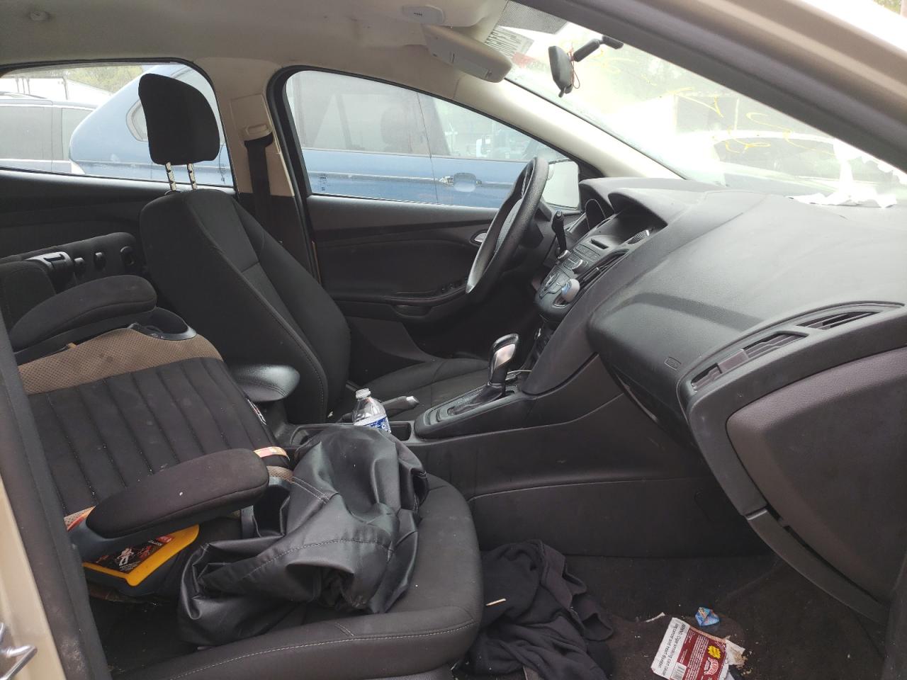 Photo 5 from auction – 2017 FORD FOCUS SE with VIN 1FADP3K29HL202543