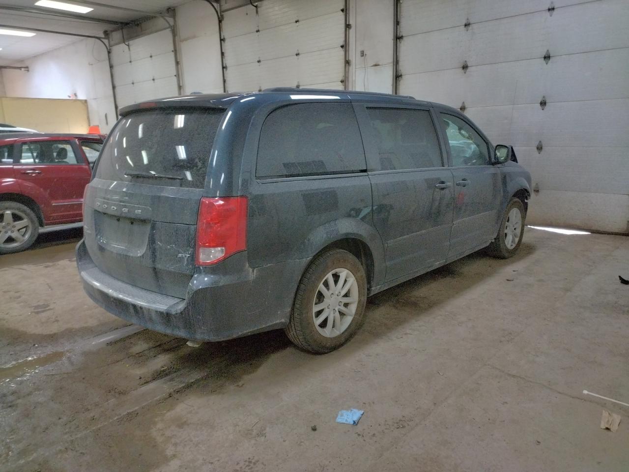 Photo 4 from auction – 2014 DODGE GRAND CARA with VIN 2C4RDGCG2ER239897