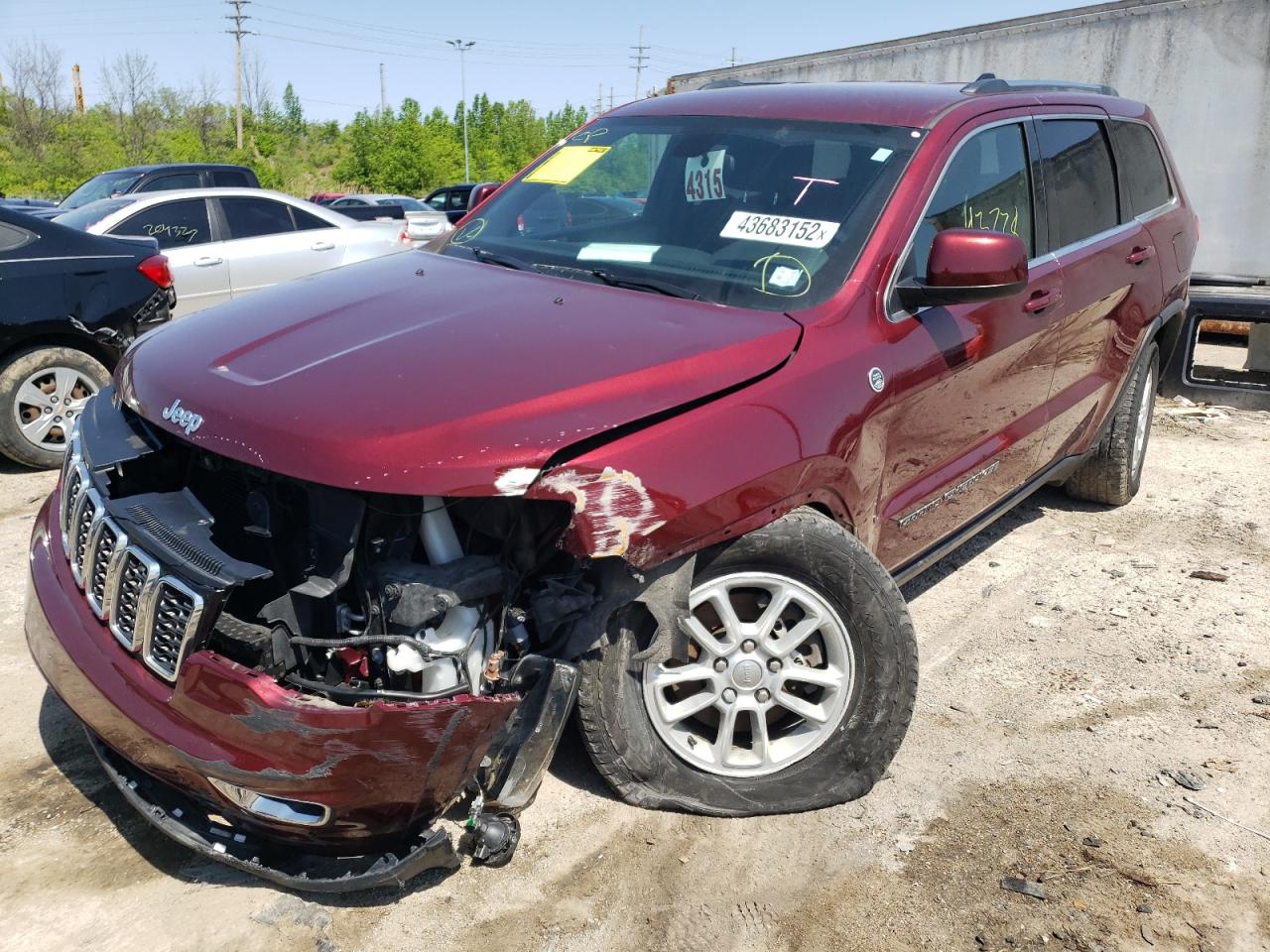 Photo 2 from auction – 2018 JEEP GRAND CHER with VIN 1C4RJFAG3JC375013