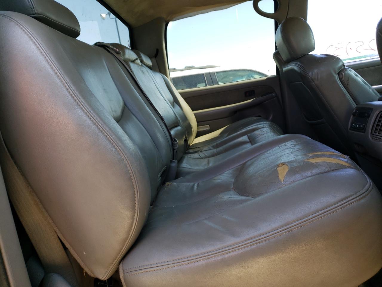 Photo 6 from auction – 2003 CHEVROLET SILVERADO with VIN 1GCHK23U63F214001
