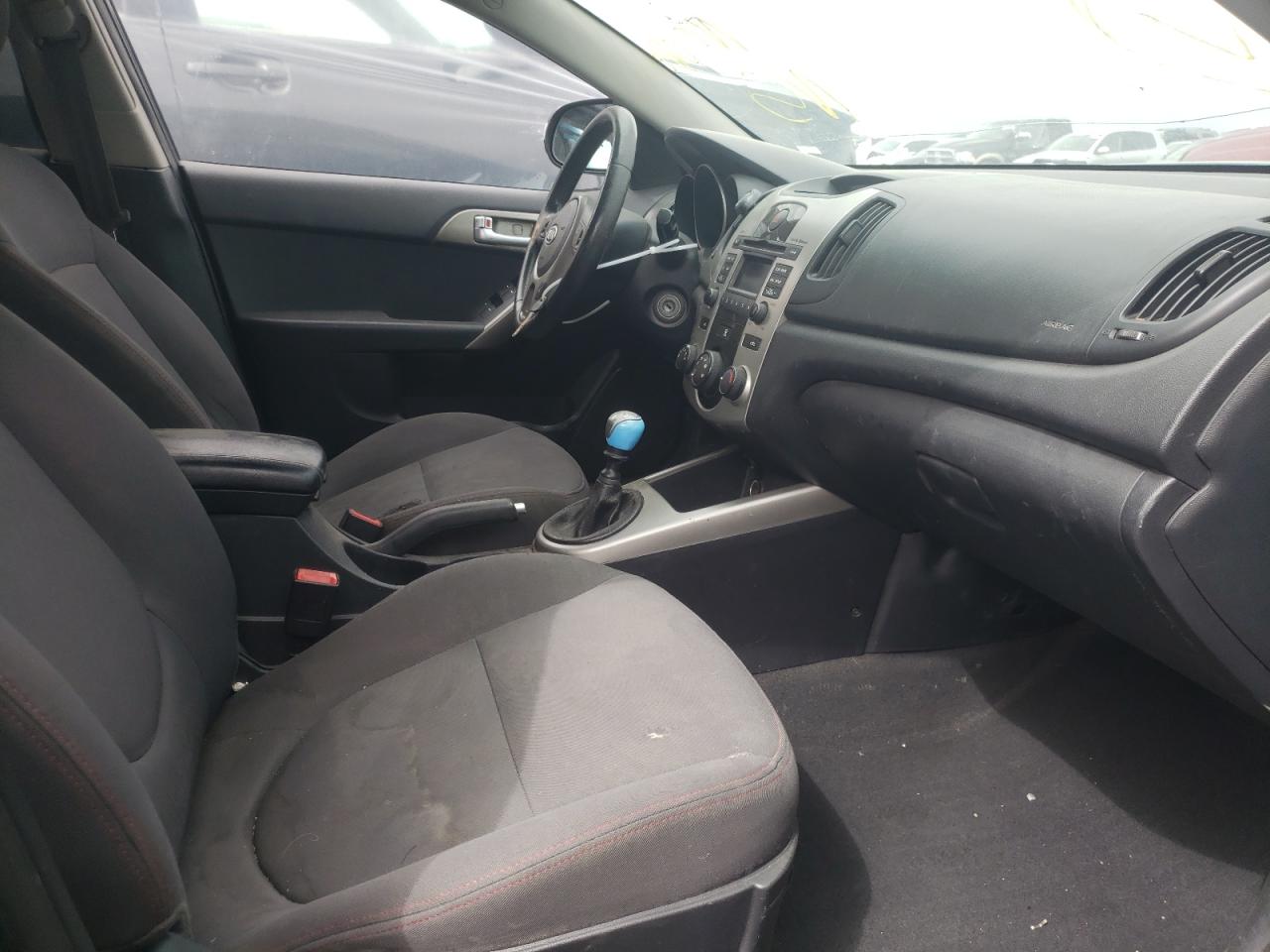 Photo 5 from auction – 2010 KIA FORTE SX with VIN KNAFW4A35A5054470