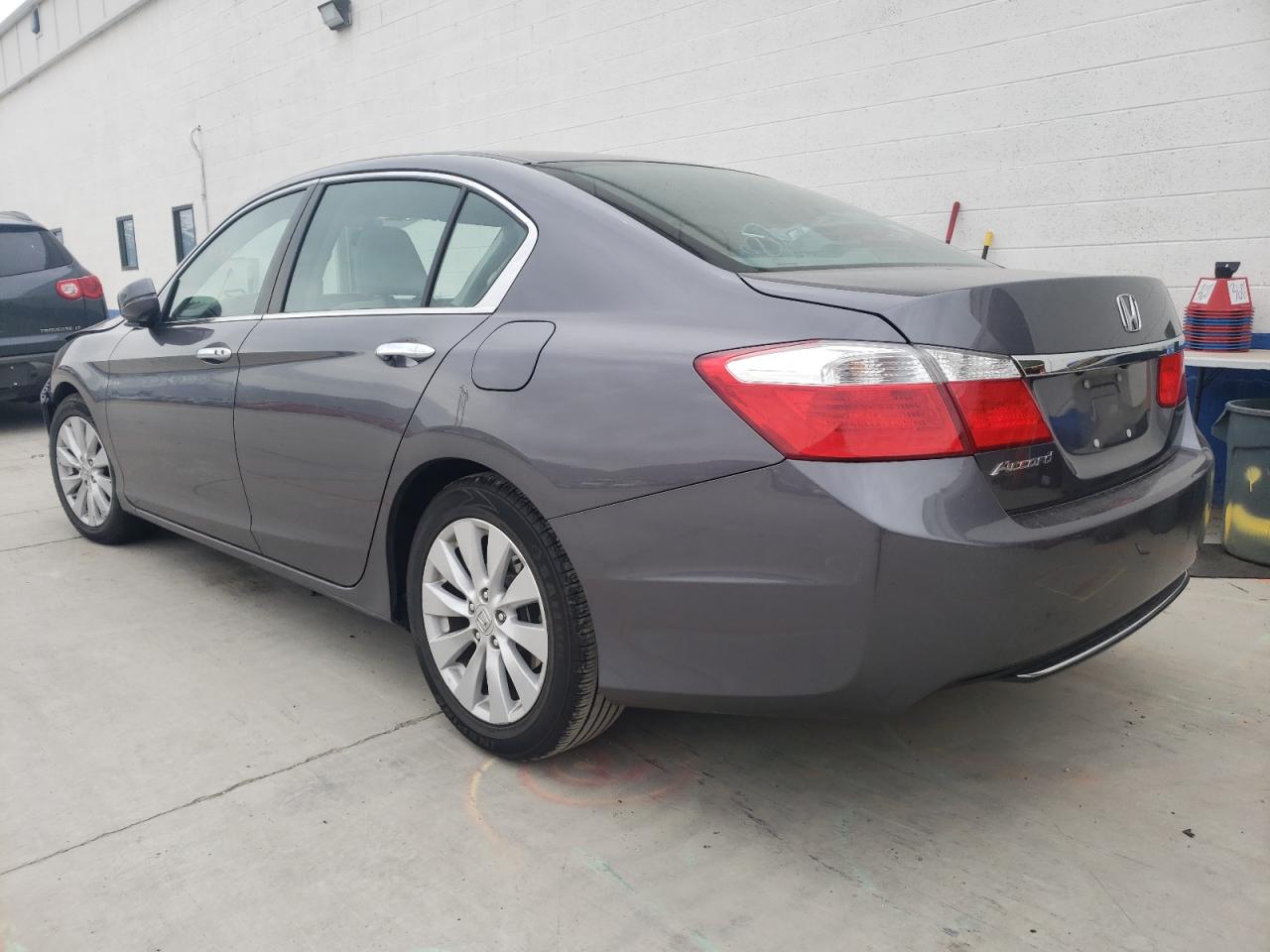 Photo 3 from auction – 2015 HONDA ACCORD EX with VIN 1HGCR2F79FA006189