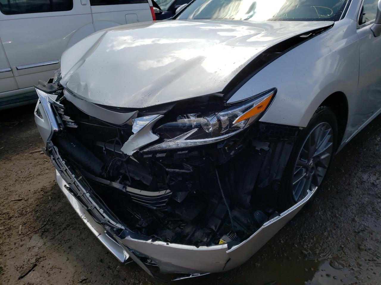 Photo 9 from auction – 2018 LEXUS ES 350 with VIN 58ABK1GG5JU107409