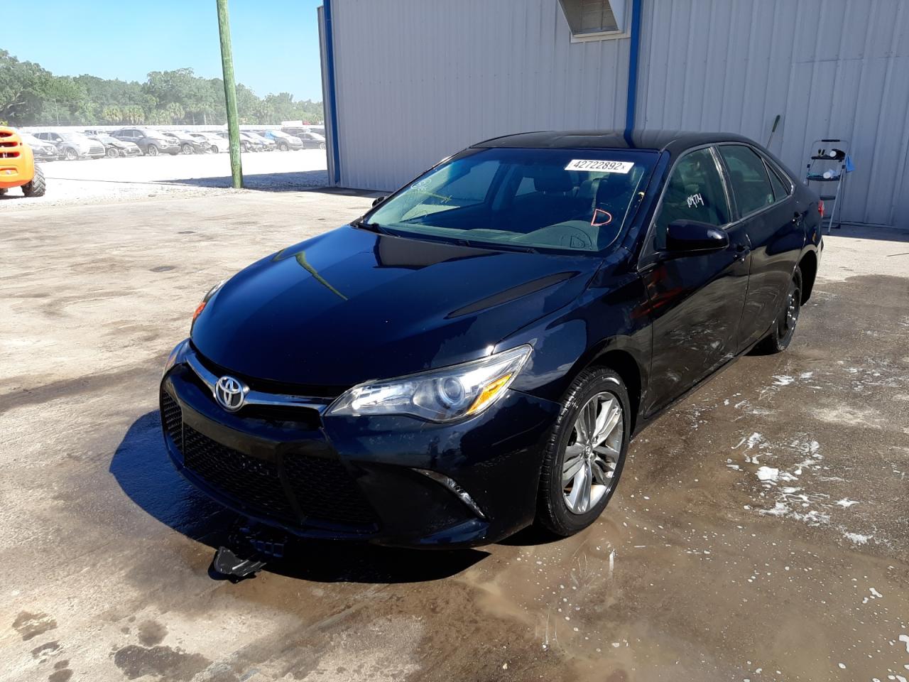 Photo 2 from auction – 2017 TOYOTA CAMRY LE with VIN 4T1BF1FKXHU304569