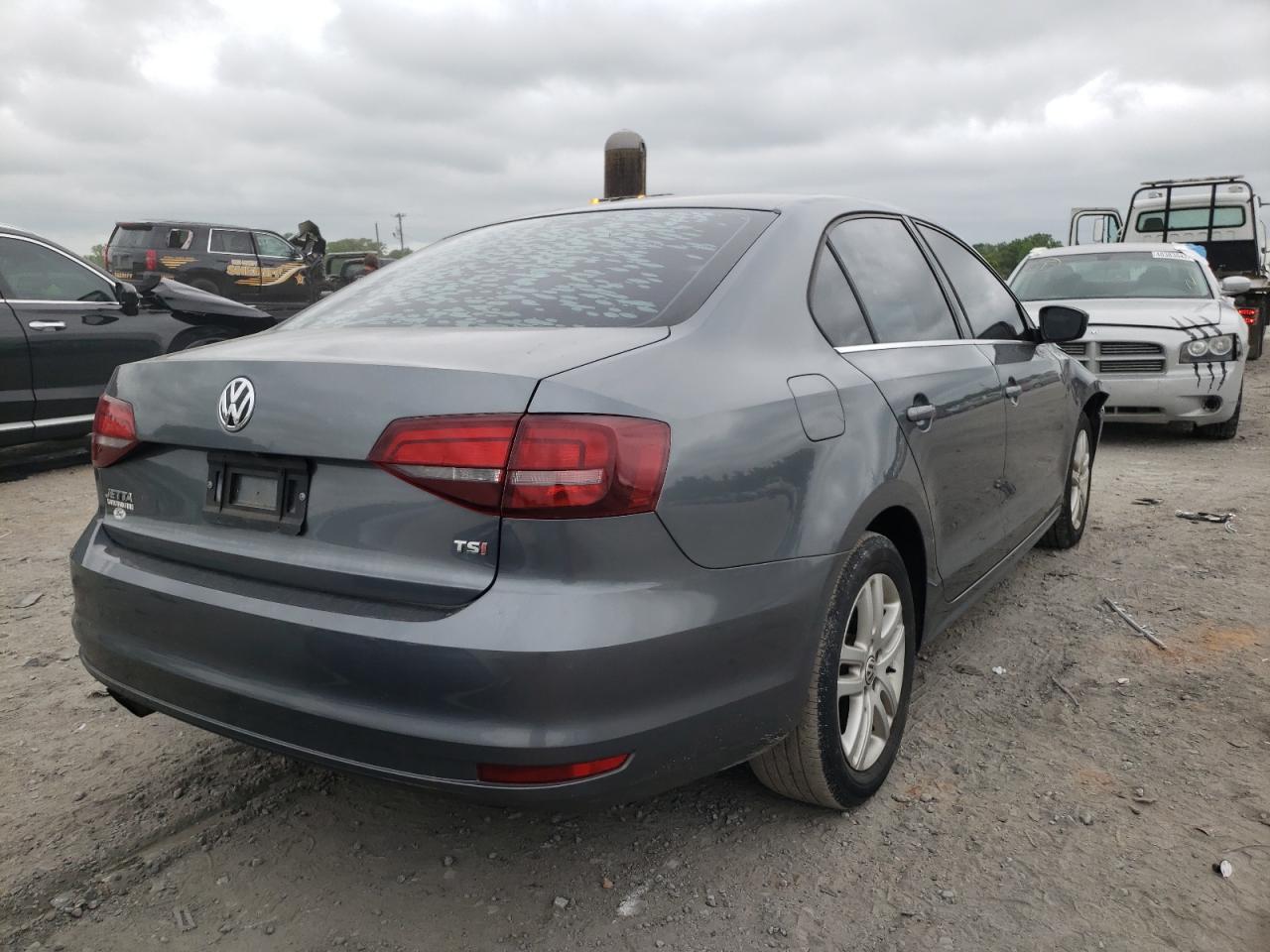 Photo 4 from auction – 2017 VOLKSWAGEN JETTA S with VIN 3VW2B7AJ6HM210708