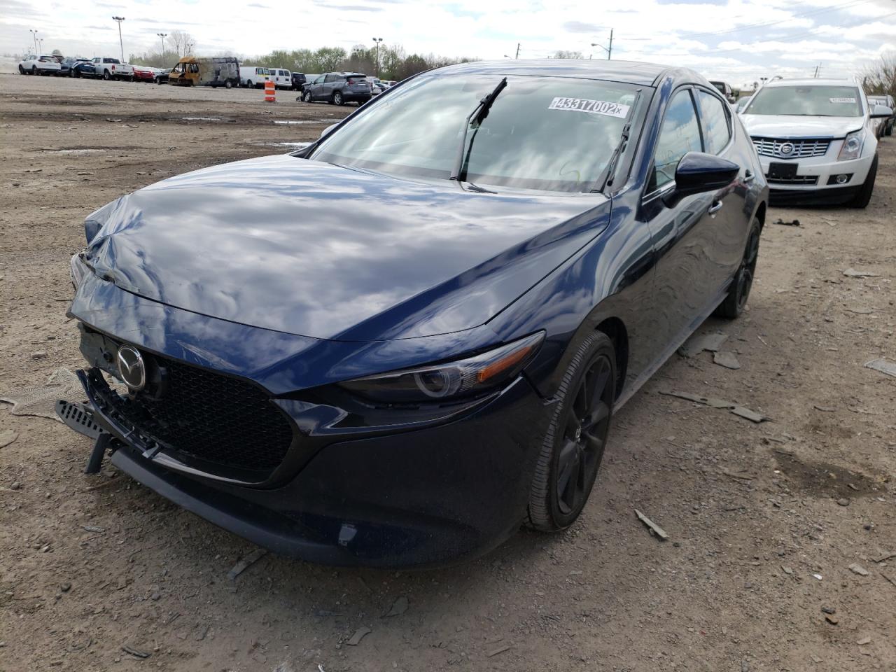 Photo 2 from auction – 2020 MAZDA 3 PREMIUM with VIN JM1BPBNM3L1159878