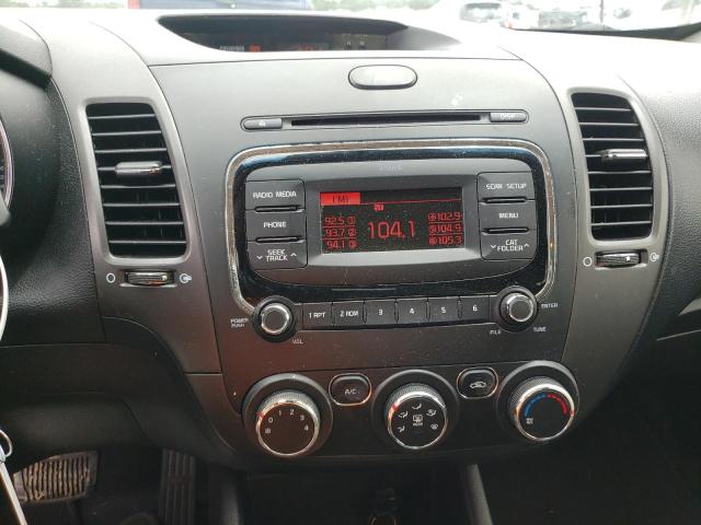 Photo 9 from auction – 2018 KIA FORTE LX with VIN 3KPFK4A75JE238538