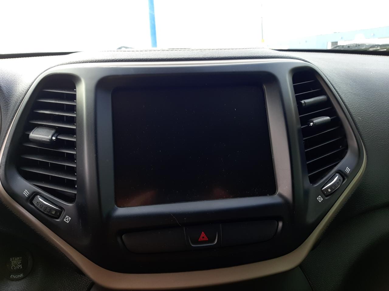 Photo 9 from auction – 2016 JEEP CHEROKEE L with VIN 1C4PJMCB8GW237763