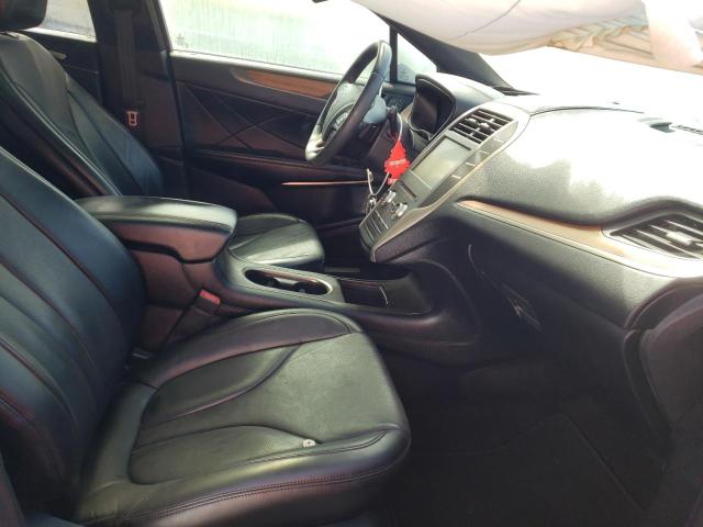 Photo 5 from auction – 2018 LINCOLN MKC RESERV with VIN 5LMCJ3C98JUL19462