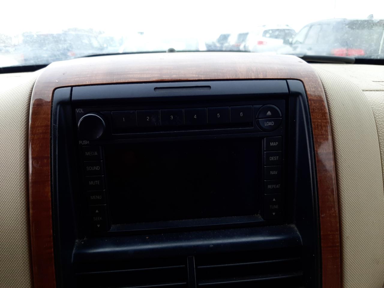 Photo 9 from auction – 2006 FORD EXPLORER E with VIN 1FMEU74816ZA13102