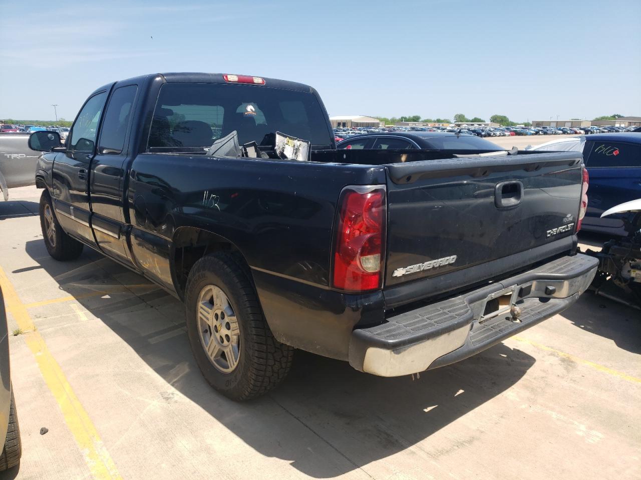 Photo 3 from auction – 2005 CHEVROLET SILVERADO with VIN 2GCEC19V151165343