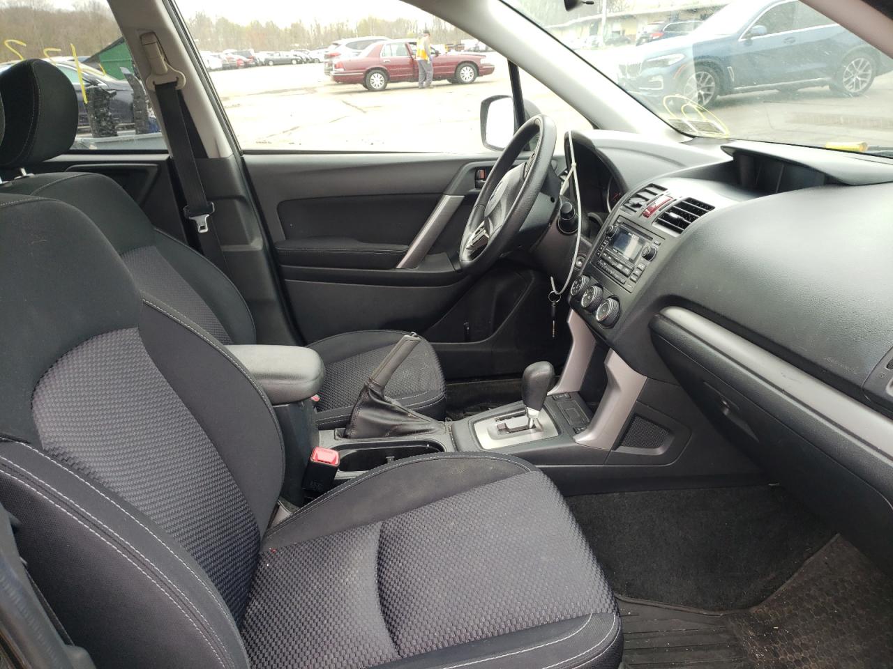 Photo 5 from auction – 2015 SUBARU FORESTER 2 with VIN JF2SJADC5FH807061