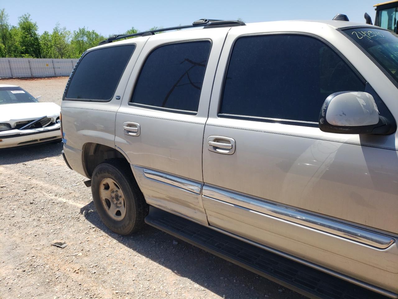 Photo 9 from auction – 2004 GMC YUKON with VIN 1GKEC13Z04R242340