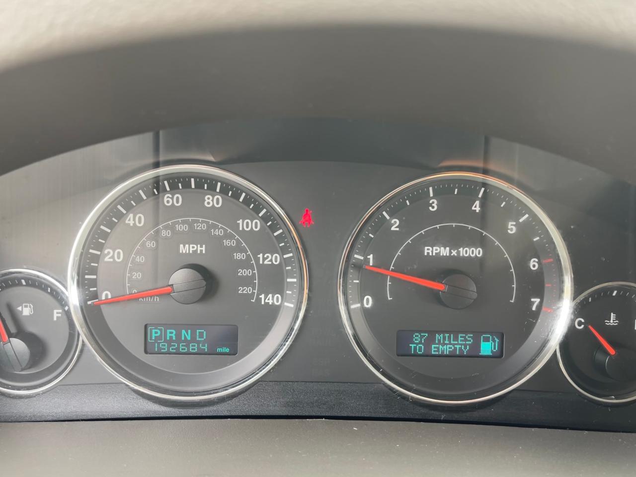 Photo 8 from auction – 2007 JEEP GRAND CHER with VIN 1J8GR48K27C688263