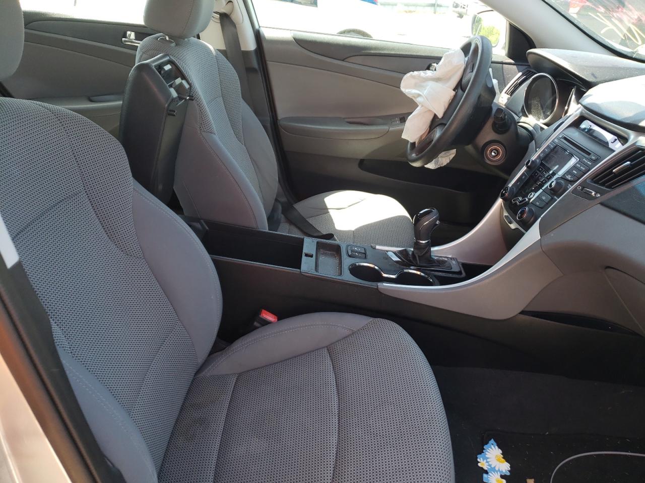Photo 5 from auction – 2013 HYUNDAI SONATA GLS with VIN 5NPEB4AC1DH777036