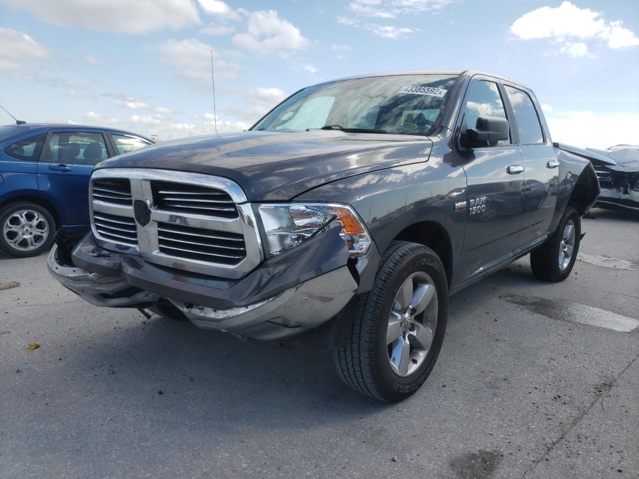 Photo 2 from auction – 2017 RAM 1500 SLT with VIN 1C6RR6LT0HS820141