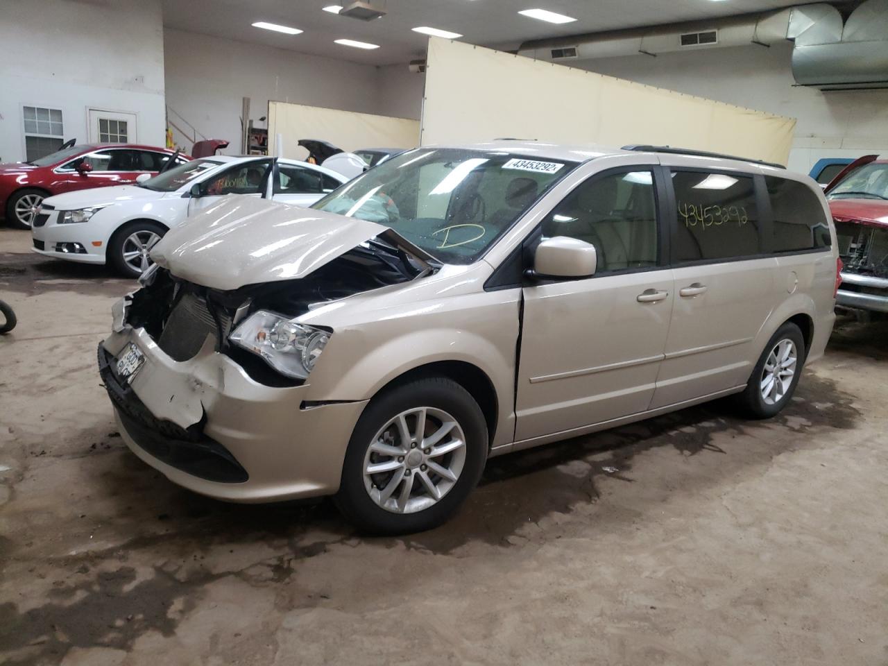 Photo 2 from auction – 2016 DODGE GRAND CARA with VIN 2C4RDGCG3GR262530