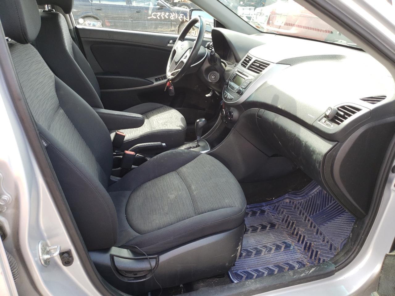 Photo 5 from auction – 2017 HYUNDAI ACCENT SE with VIN KMHCT5AE8HU313678
