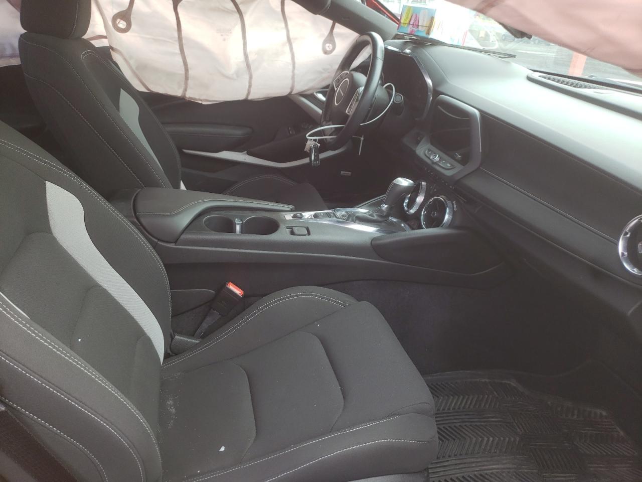 Photo 5 from auction – 2021 CHEVROLET CAMARO LS with VIN 1G1FB1RX2M0108757