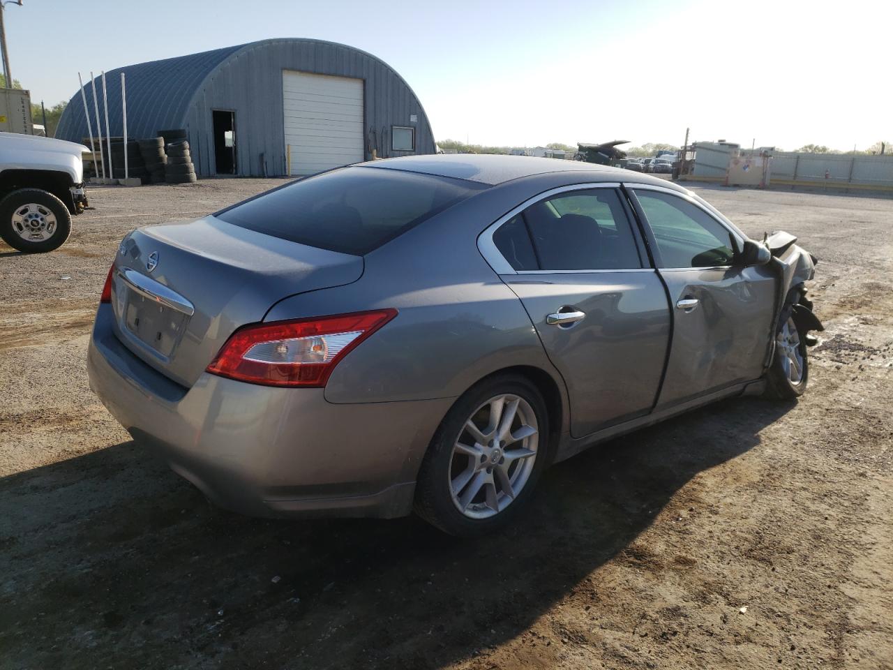 Photo 4 from auction – 2009 NISSAN MAXIMA S with VIN 1N4AA51E09C843464