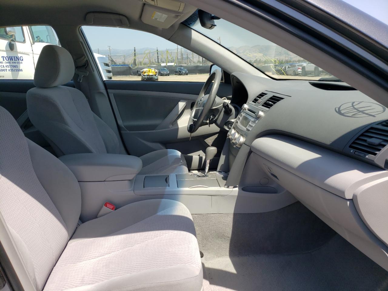 Photo 5 from auction – 2011 TOYOTA CAMRY BASE with VIN JTNBF3EK5B3005792