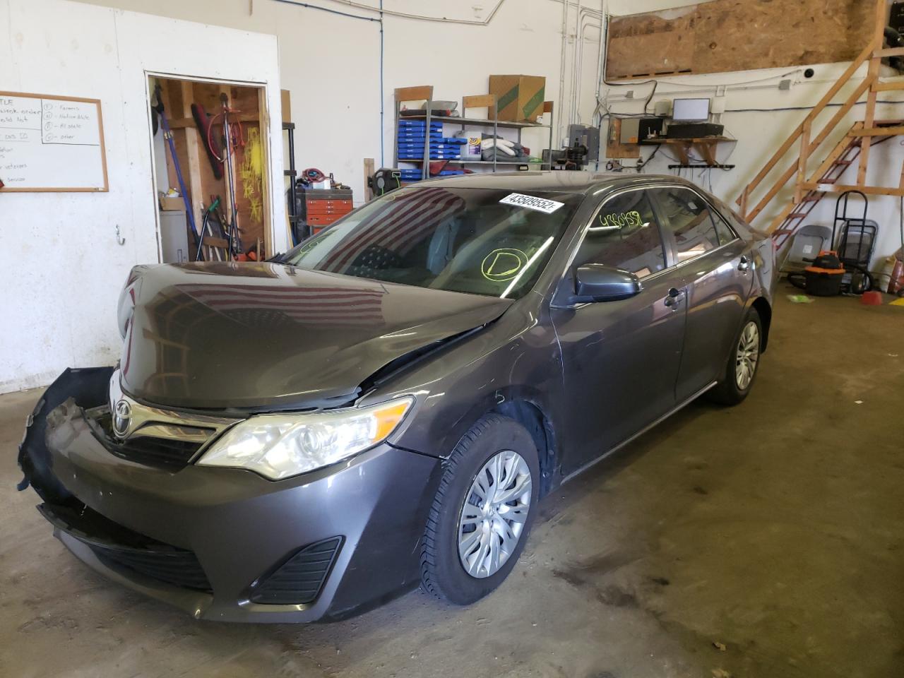 Photo 2 from auction – 2014 TOYOTA CAMRY L with VIN 4T4BF1FK2ER362869