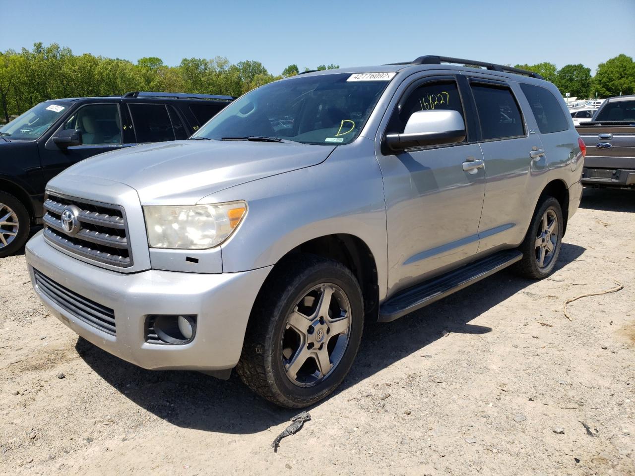 Photo 2 from auction – 2011 TOYOTA SEQUOIA with VIN 5TDBY5G1XBS046237
