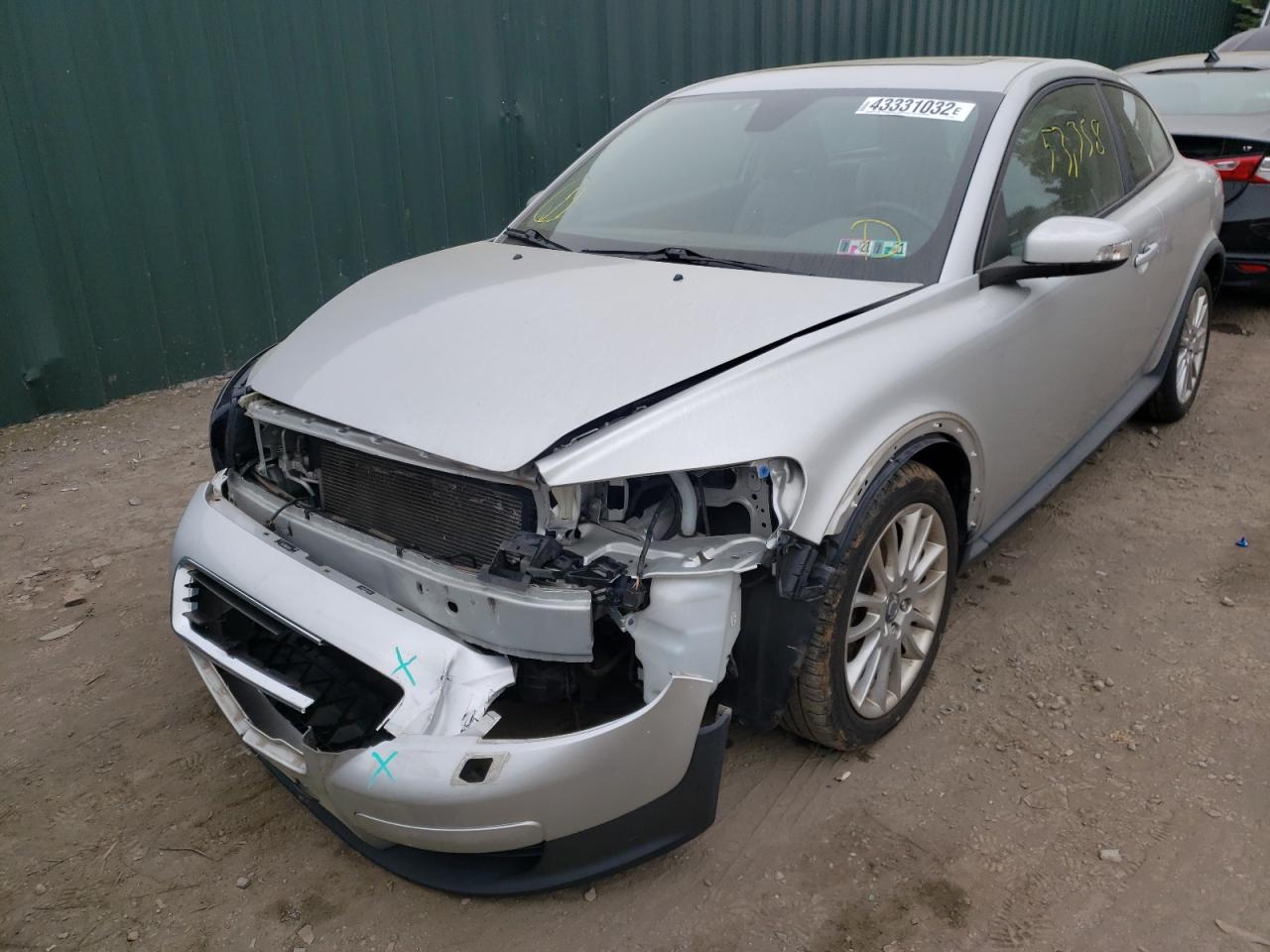 Photo 2 from auction – 2010 VOLVO C30 T5 with VIN YV1672MK9A2173299
