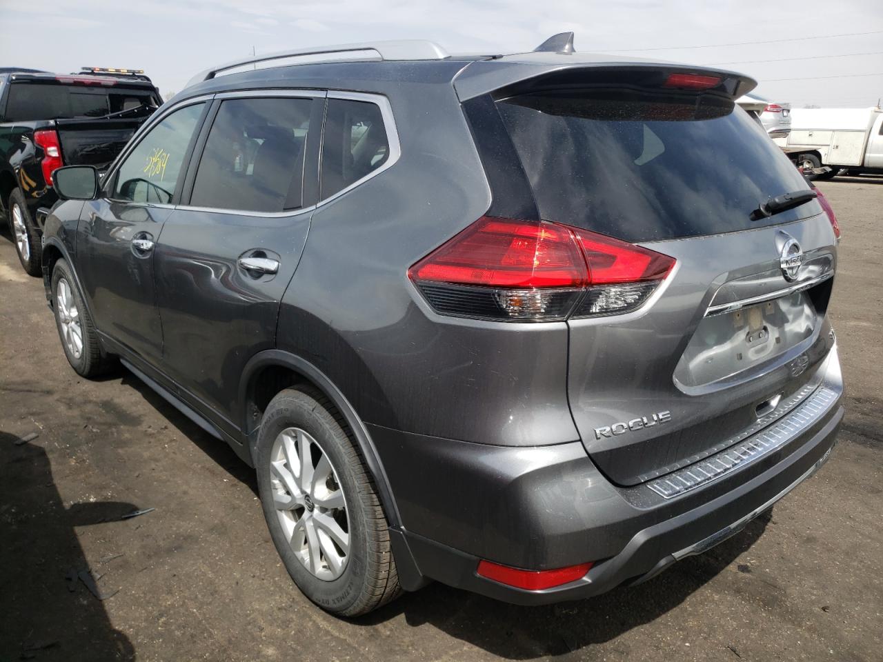 Photo 3 from auction – 2017 NISSAN ROGUE S with VIN JN8AT2MT8HW395294